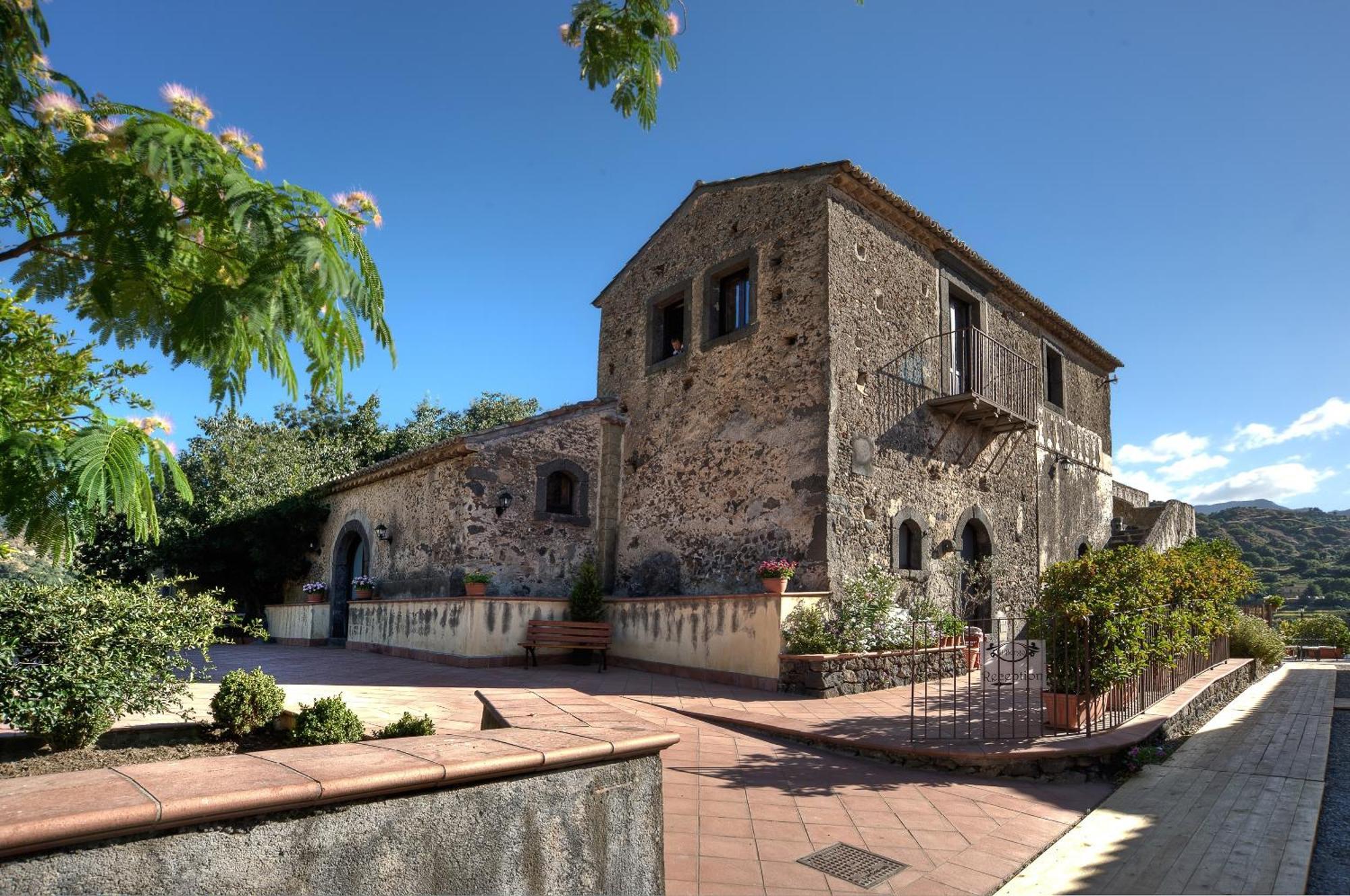 Il Borgo Country Resort Castiglione De Sicilia Extérieur photo